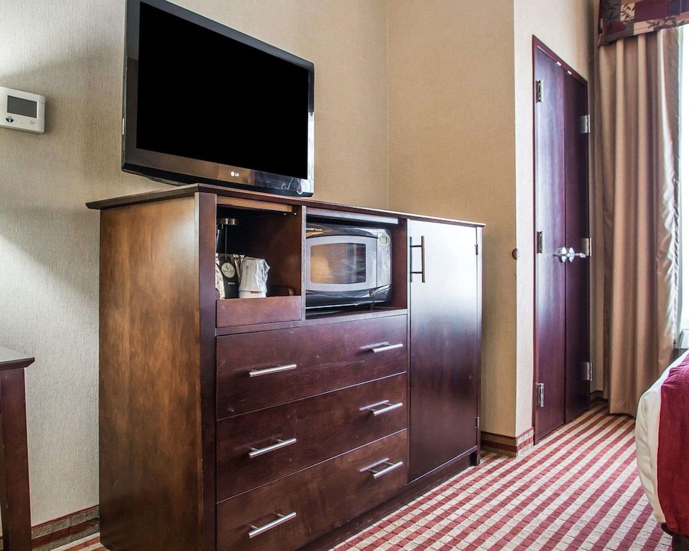 Comfort Suites Troy-I75 40/69