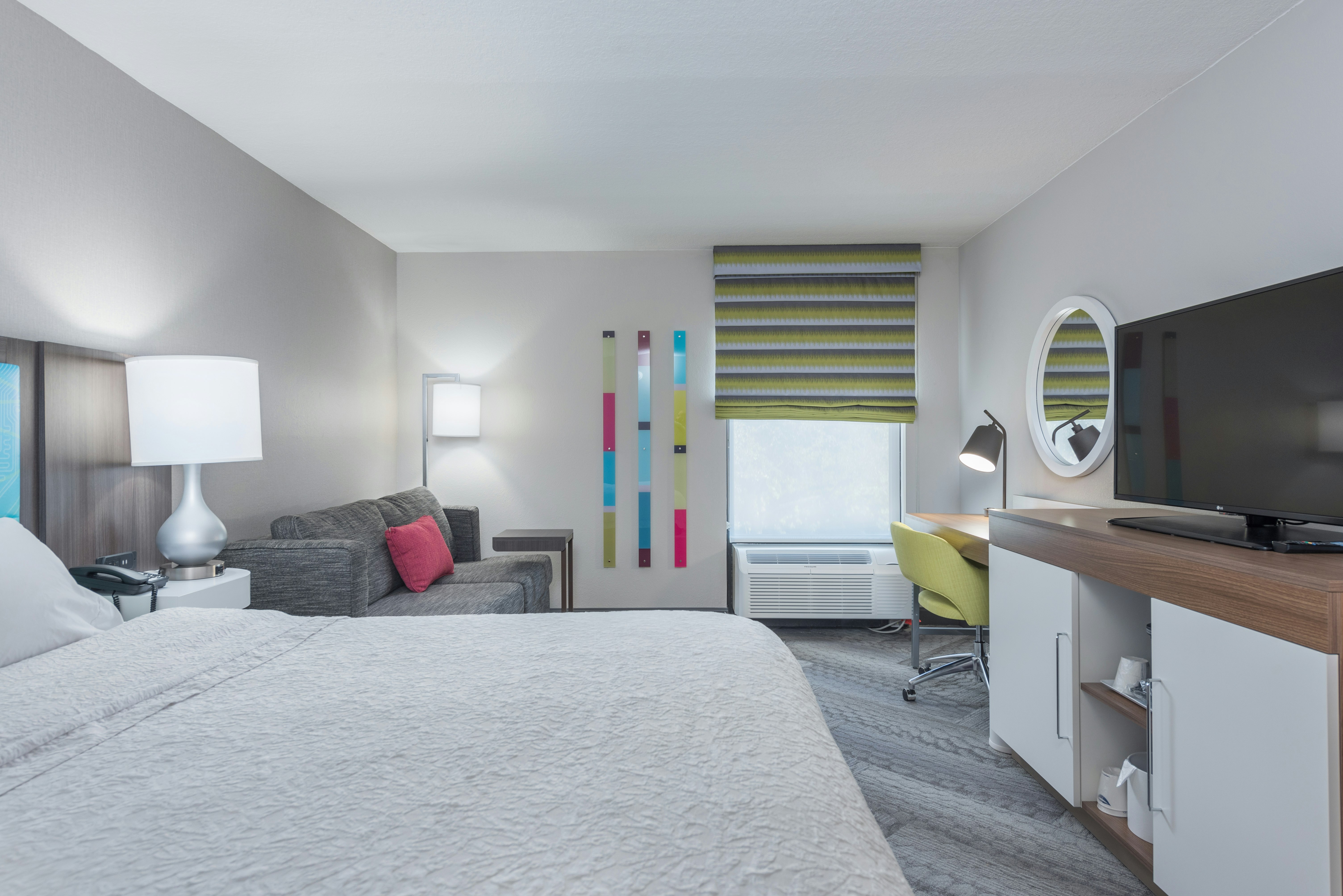 ROOM, KING BED