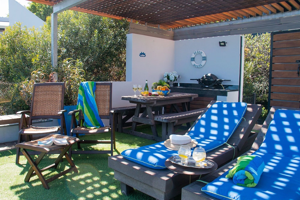 185 On Beach Boutique Suites And Apartments 37/44