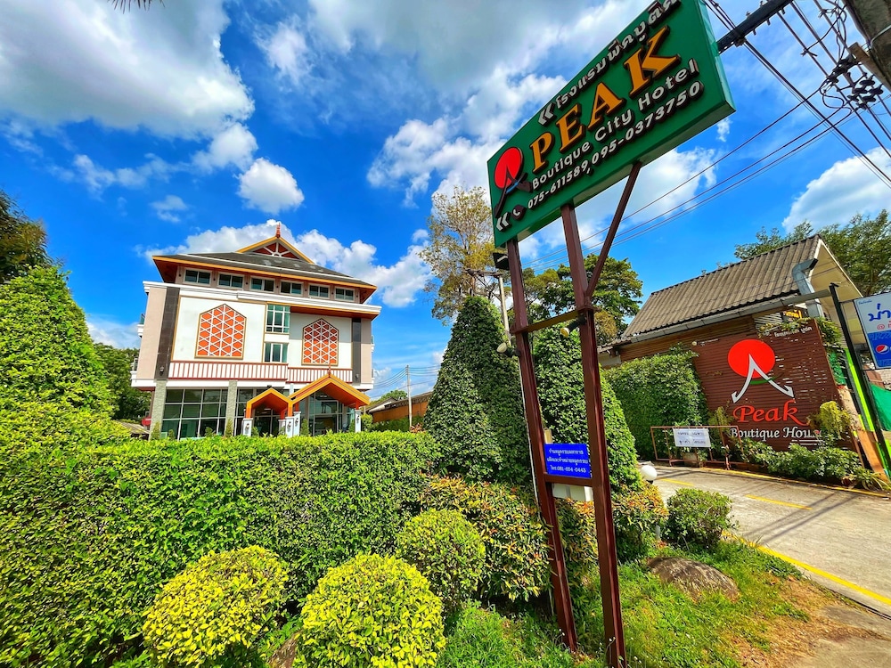 Peak Boutique City Hotel 54/62