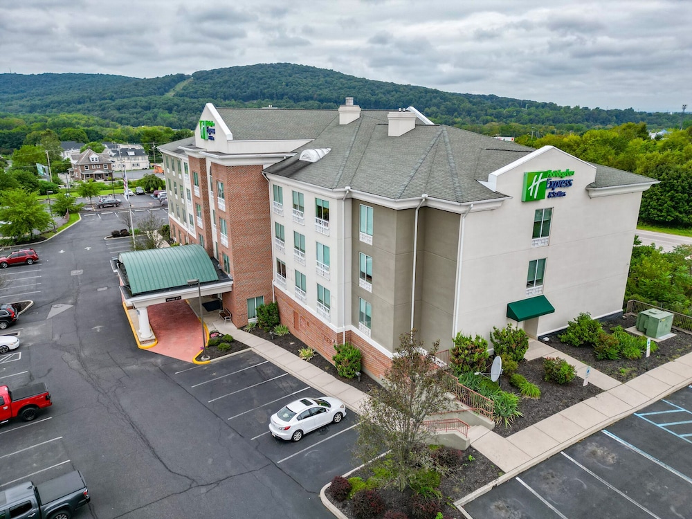 Holiday Inn Express Hotel & Suites Bethlehem 5/72