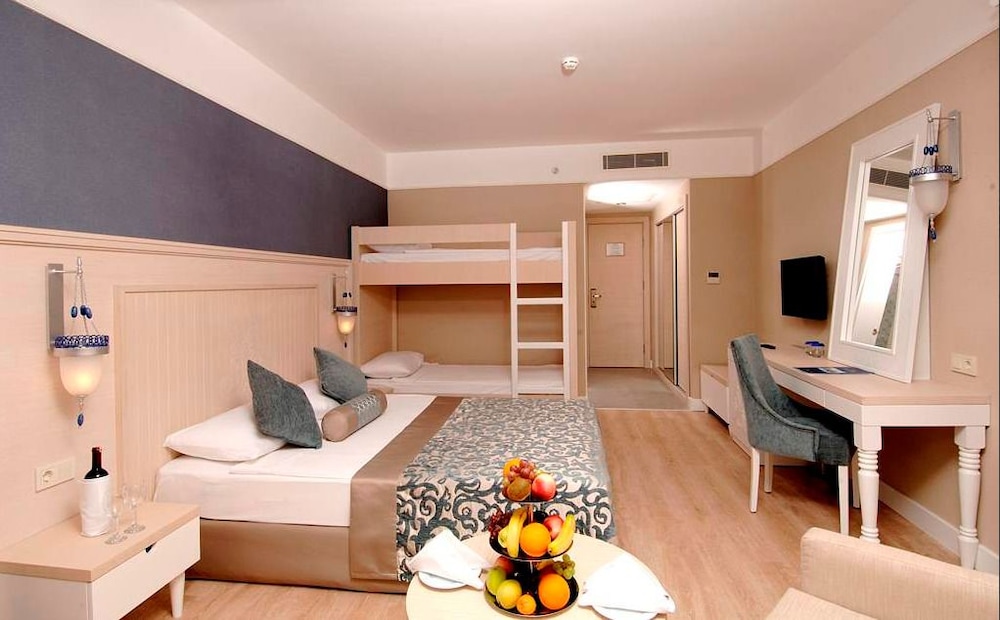 Seamelia Beach Resort Hotel Spa 39/62