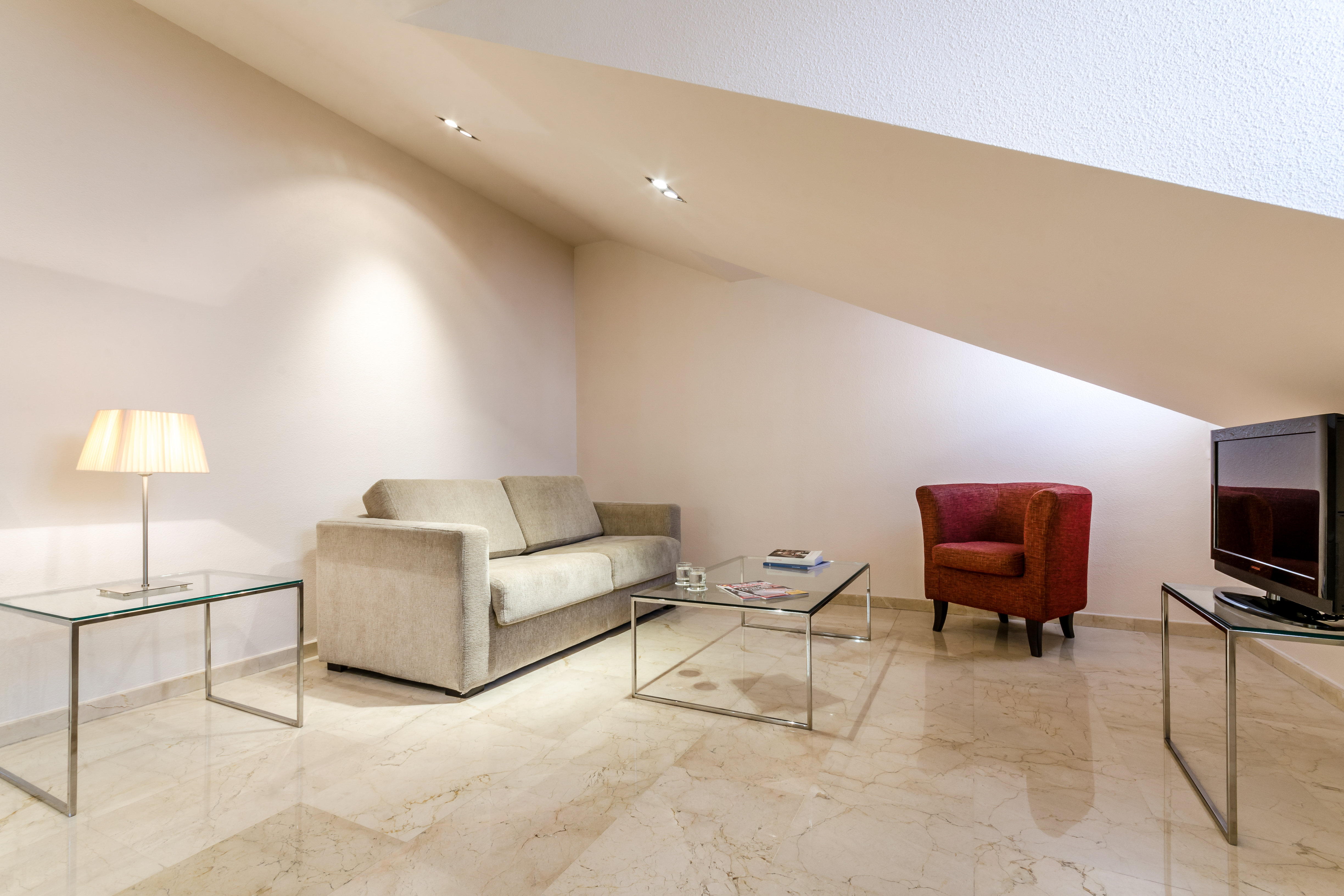 Exe Suites 33 39/55