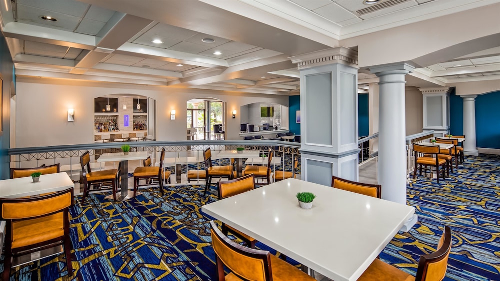 Delta Hotels by Marriott Jacksonville Deerwood 27/52
