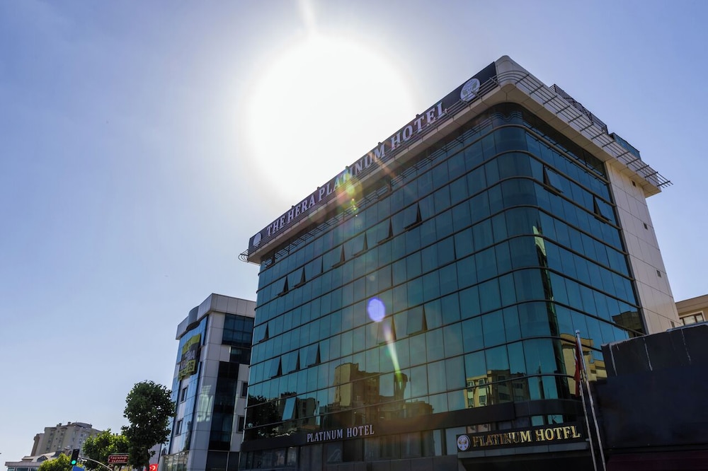 The Hera Platinum Hotel 4/50