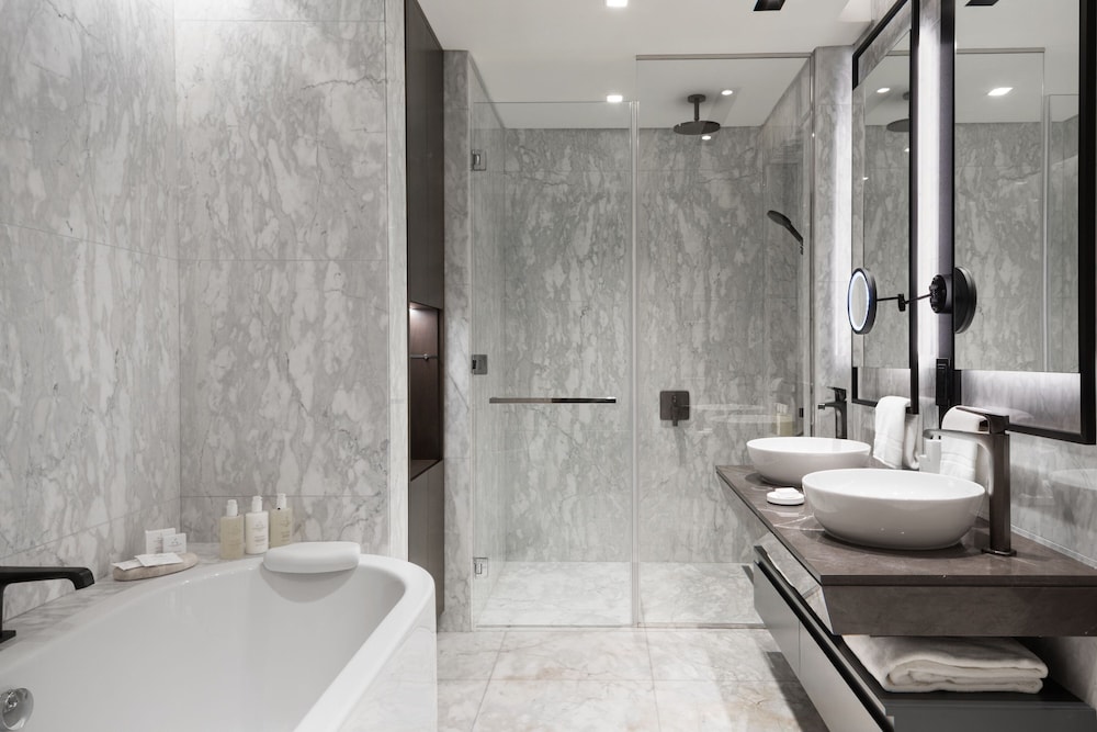 JW Marriott Hotel Istanbul Marmara Sea 50/50