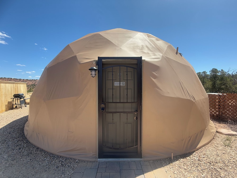 Bryce Glamp And Camp 4/56