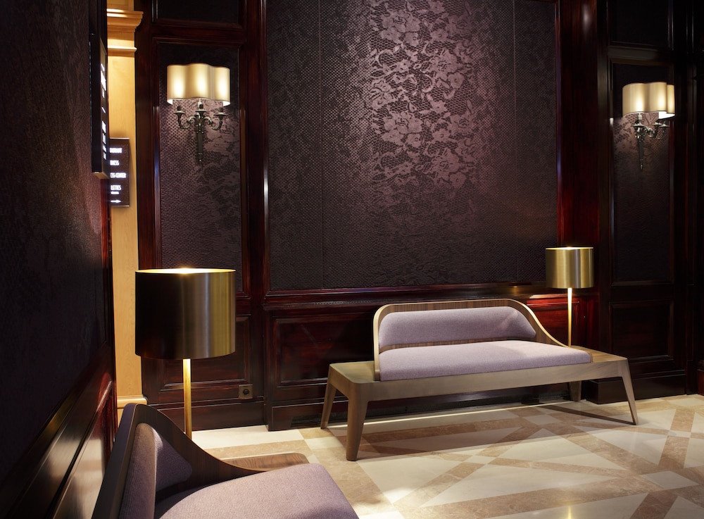 Hotel Rochester Champs-Elysees 33/68