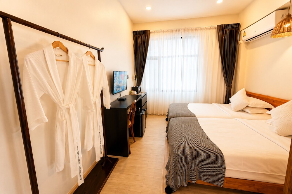 Premier, Twin Beds