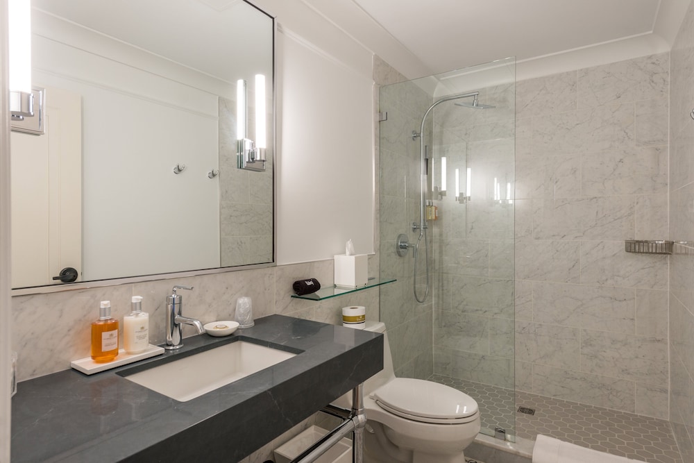 The Abbey Inn & Spa 54/56