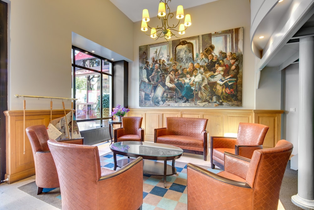 Grand Hotel Des Gobelins 40/55