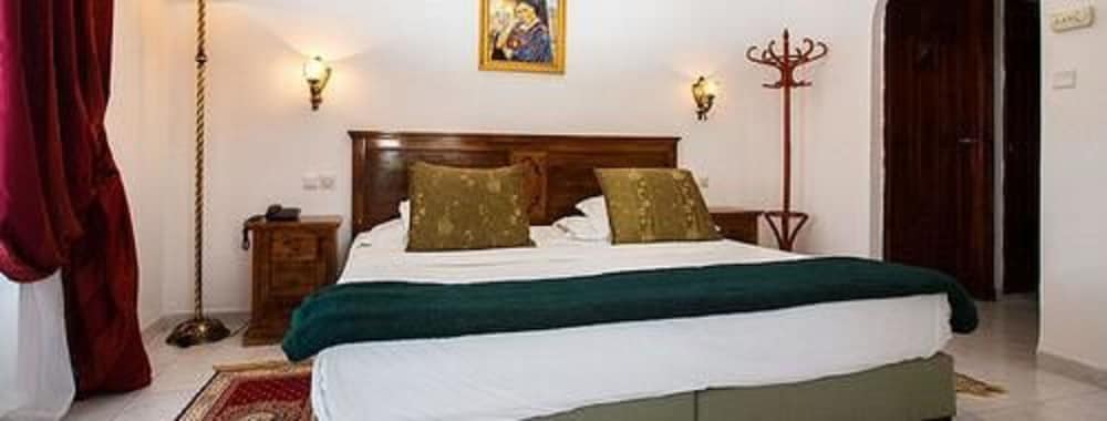 Hotel Kerdada 11/41