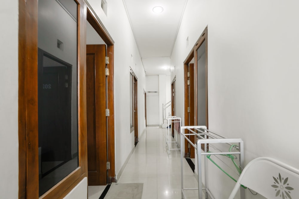 Hotel O Tamansari Guest House 11/11