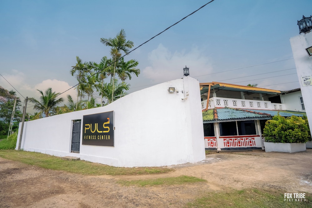 River Side Hotel Katunayake 7/42