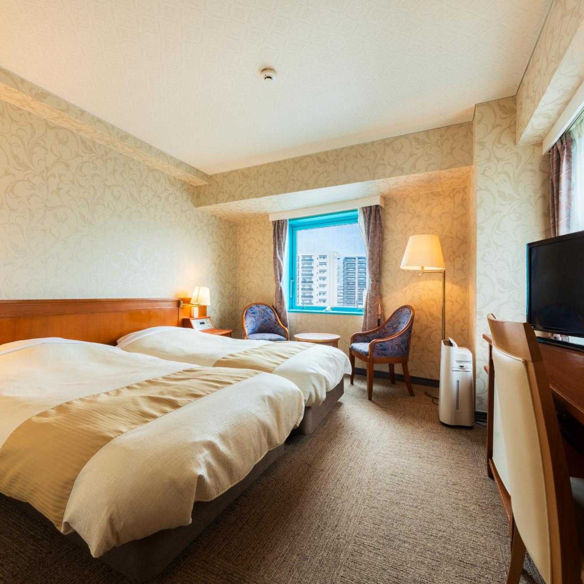 Deluxe, Twin Beds, Smoking