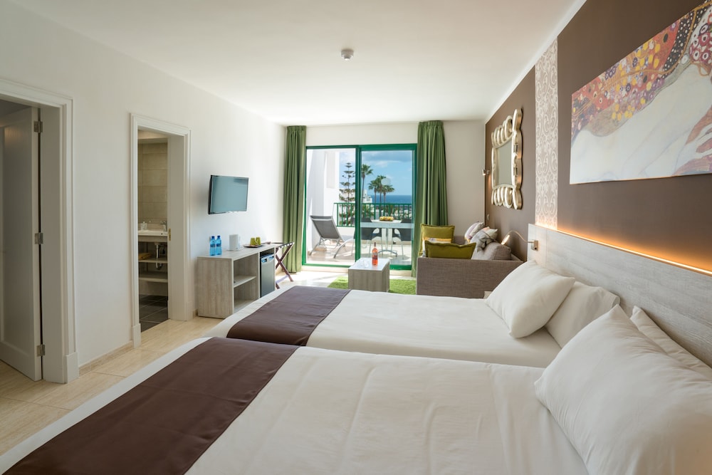 Galeon Playa Apartments 15/78