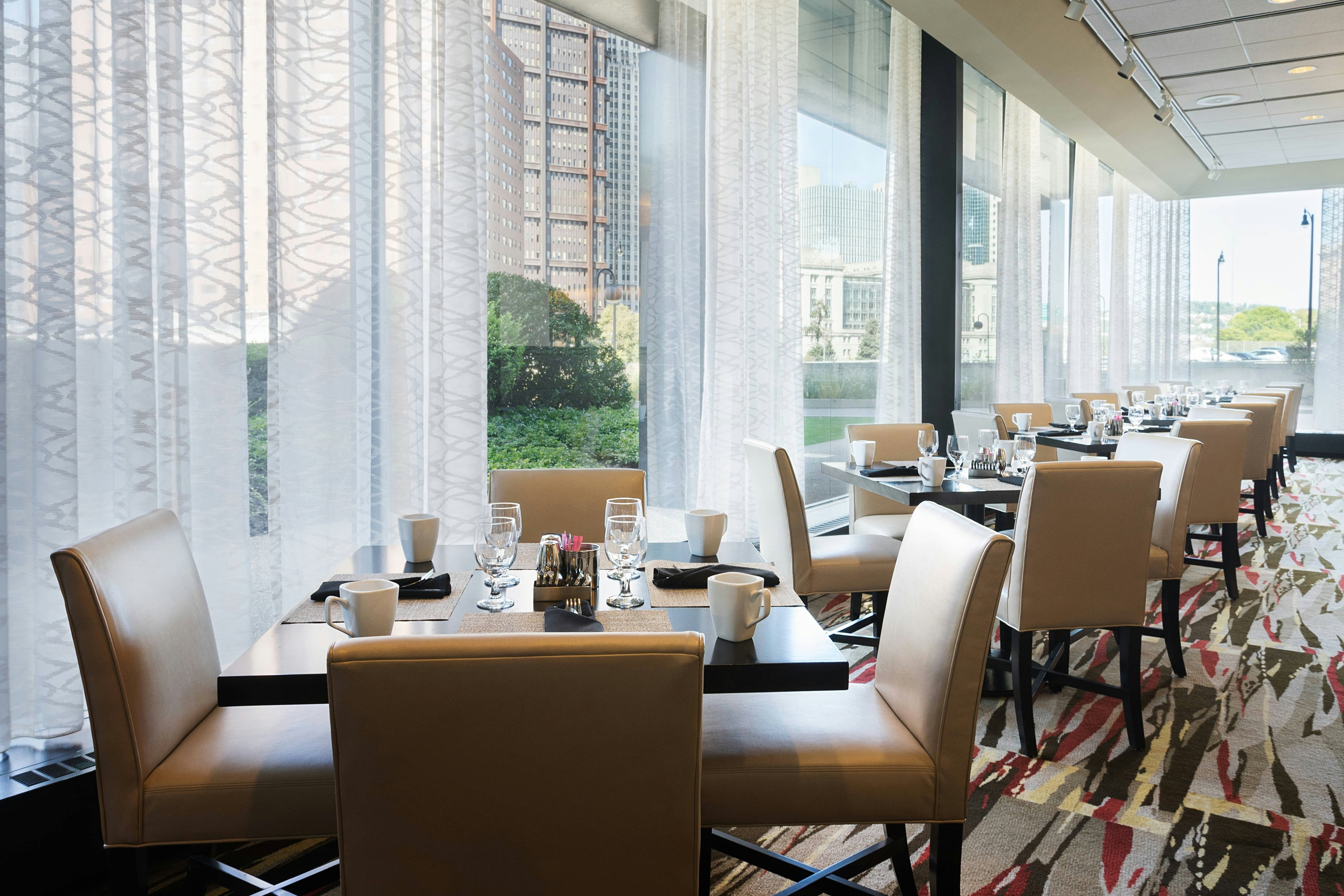 Marriott Pittsburgh City Center Hotel 51/53