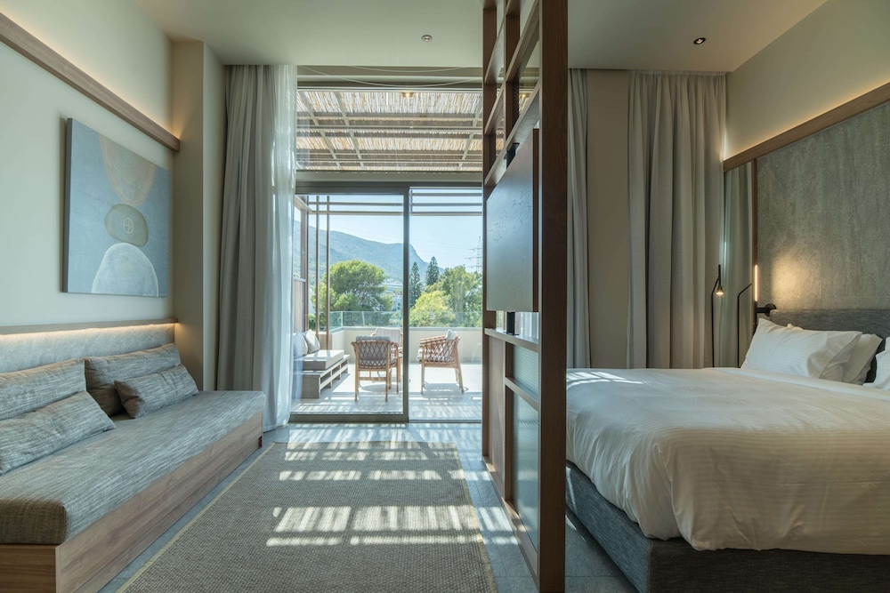 PETITE, SUITE, SEA VIEW, OUTDOOR JETTED TUB