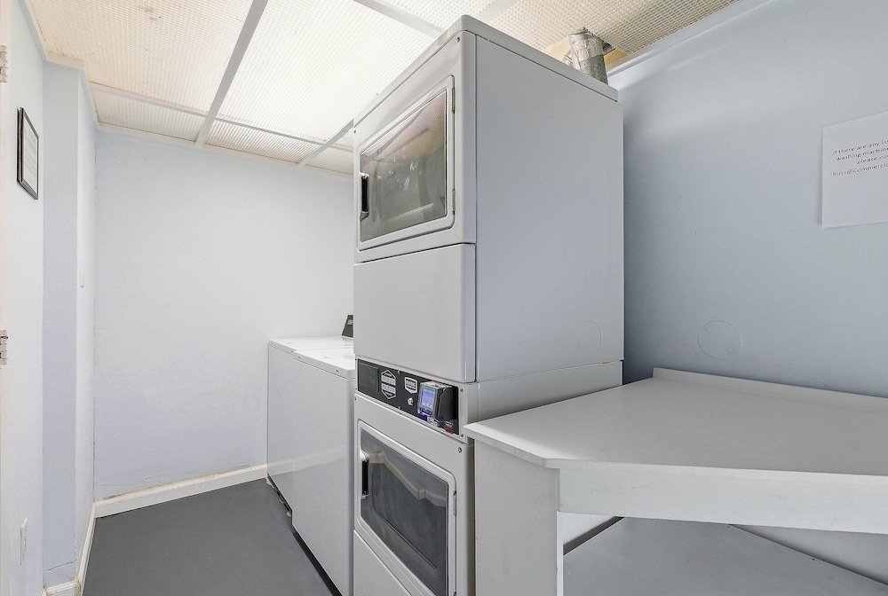 Ocean Trillium Suites 9/50