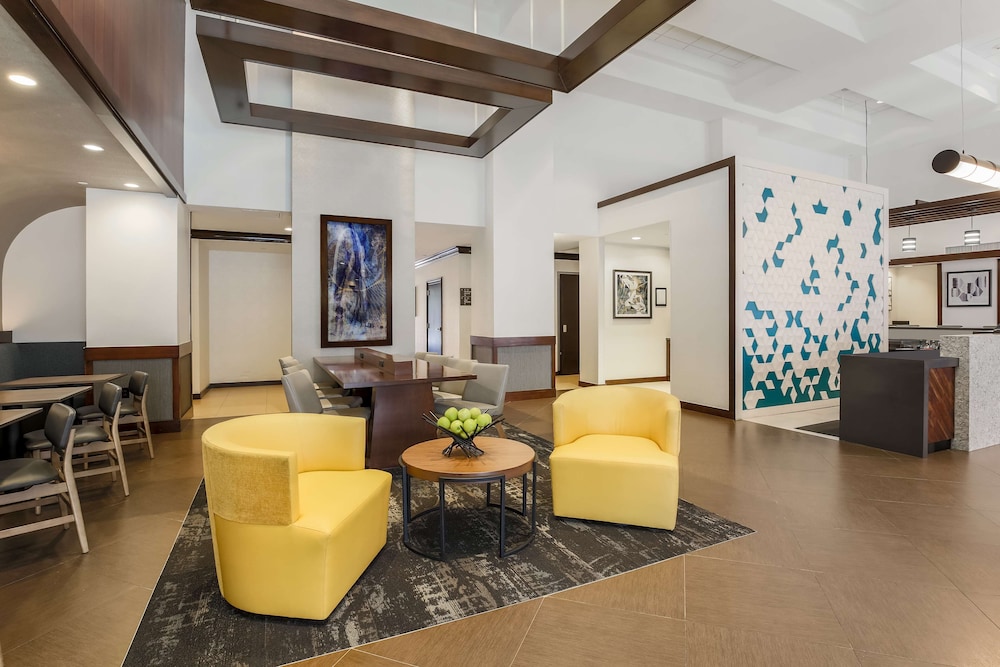 HYATT PLACE DALLAS GRAPEVINE 30/52