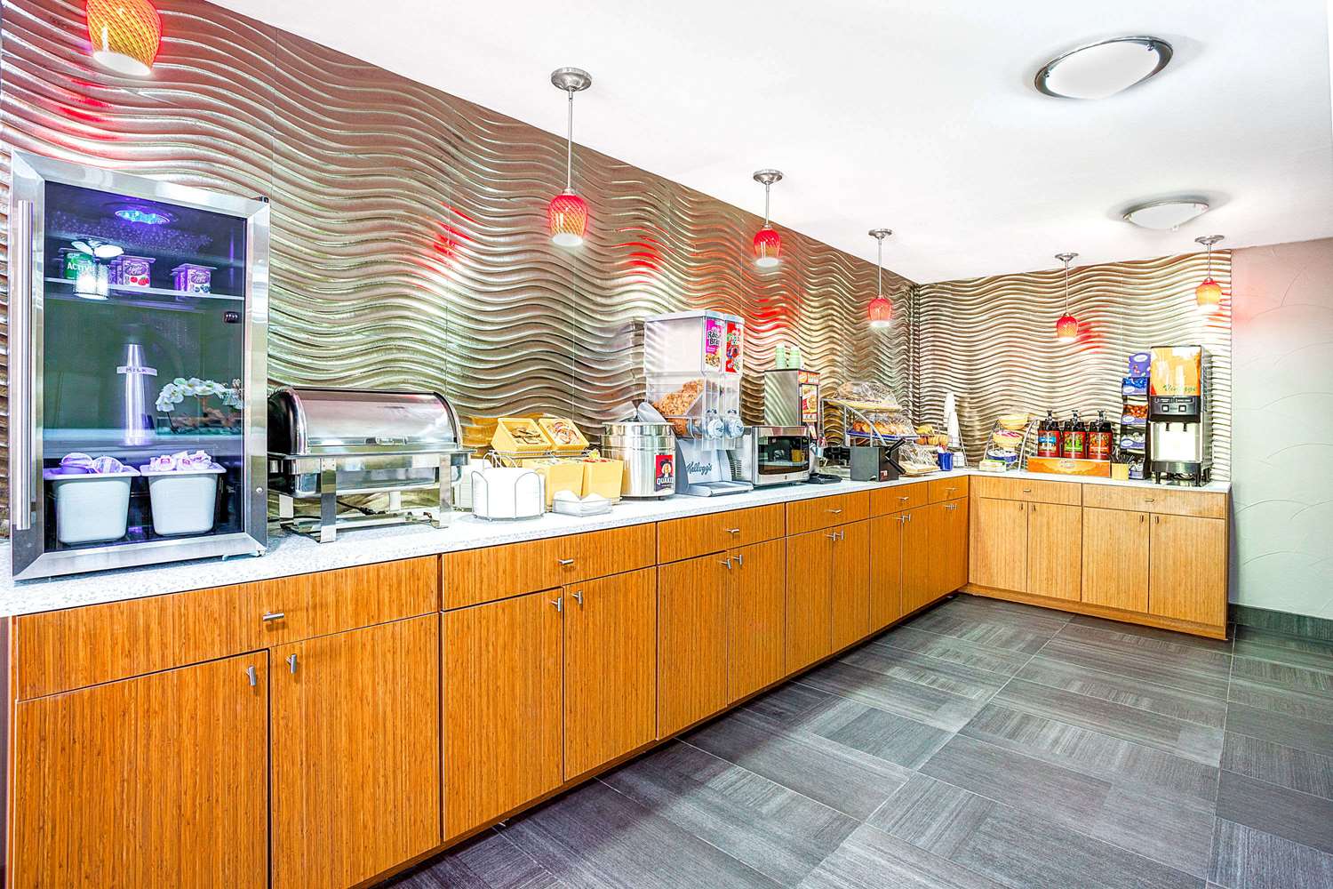Arya Inn & Suites Farmers Branch 3/19