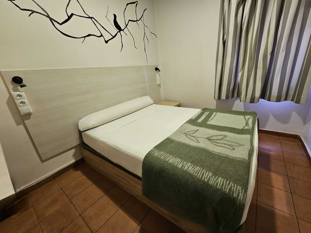 Hostel Almansa 22/50