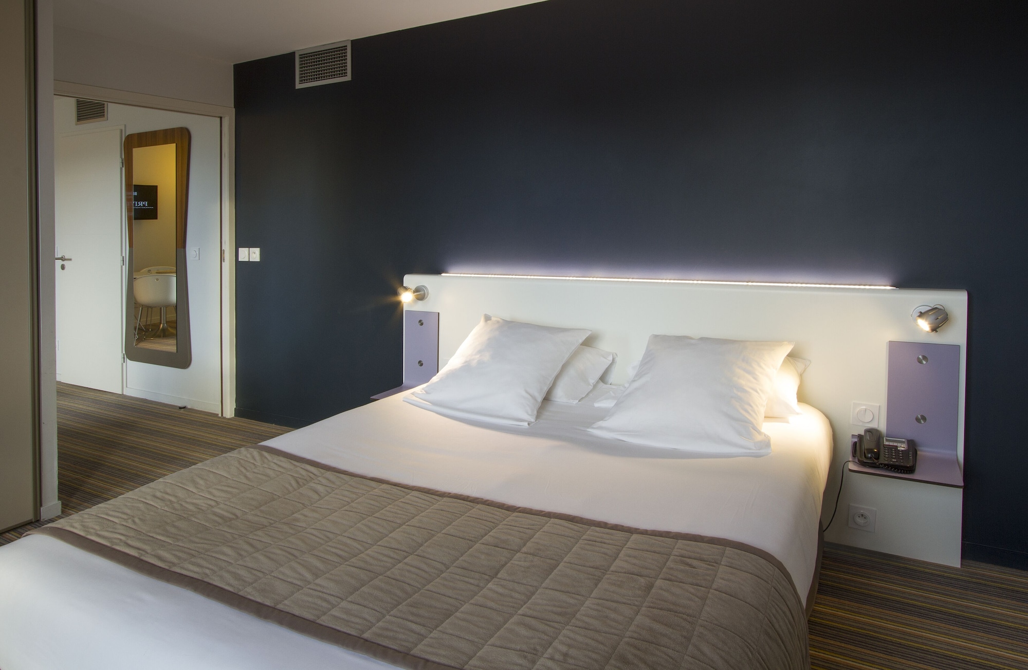 APARTMENT, DOUBLE BED, SOFA