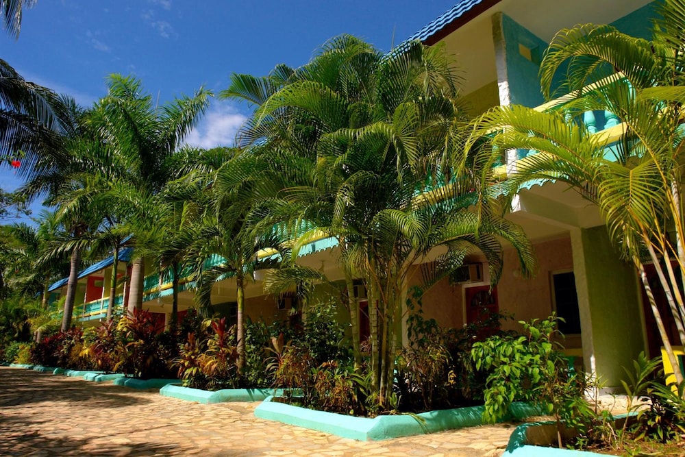 Legends Beach Hotel 27/41