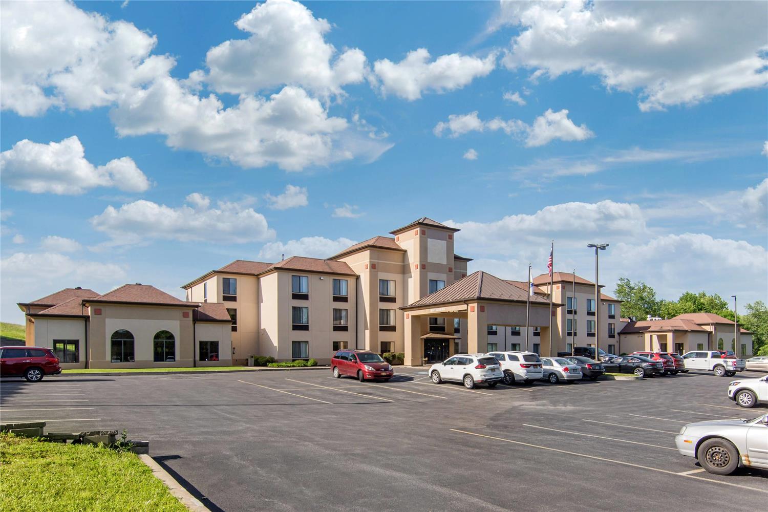Comfort Inn & Suites Cooperstown / Milford 11/12