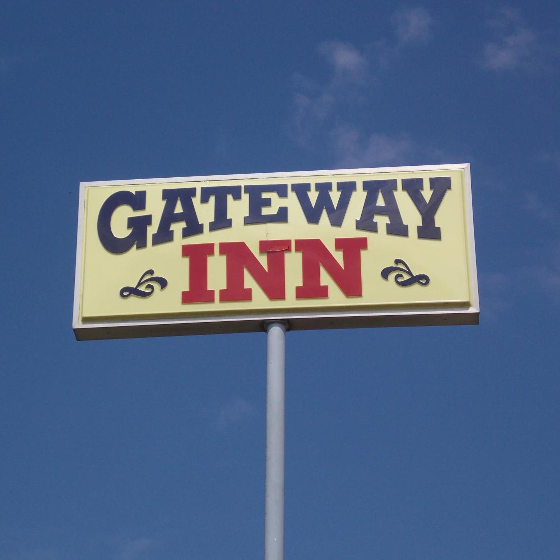 Gateway Inn 1/50