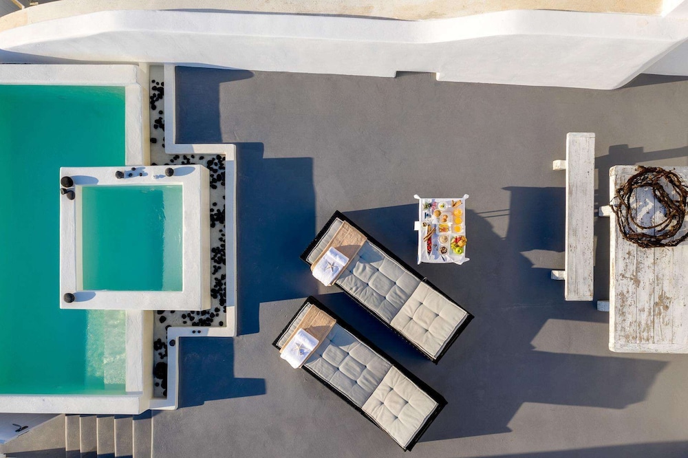 Santolia Art Suites Santorini 5/56