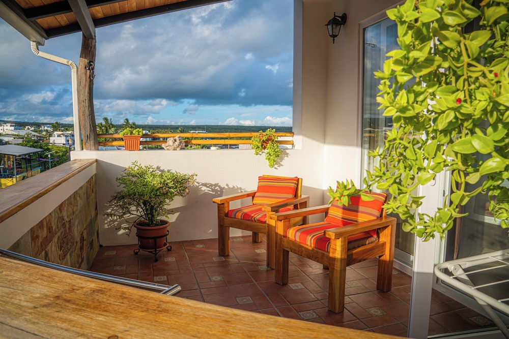 Cucuve Suites 48/67
