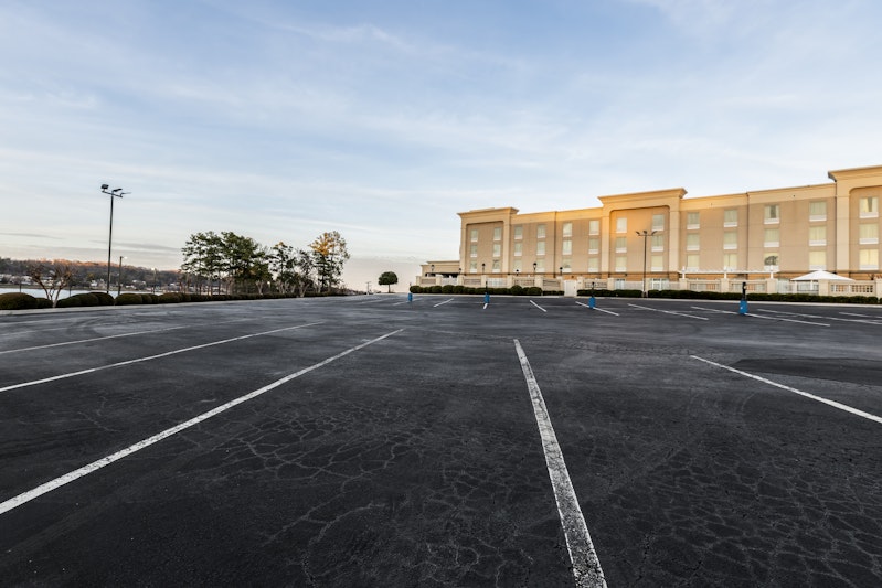 Hampton Inn Guntersville 8/30