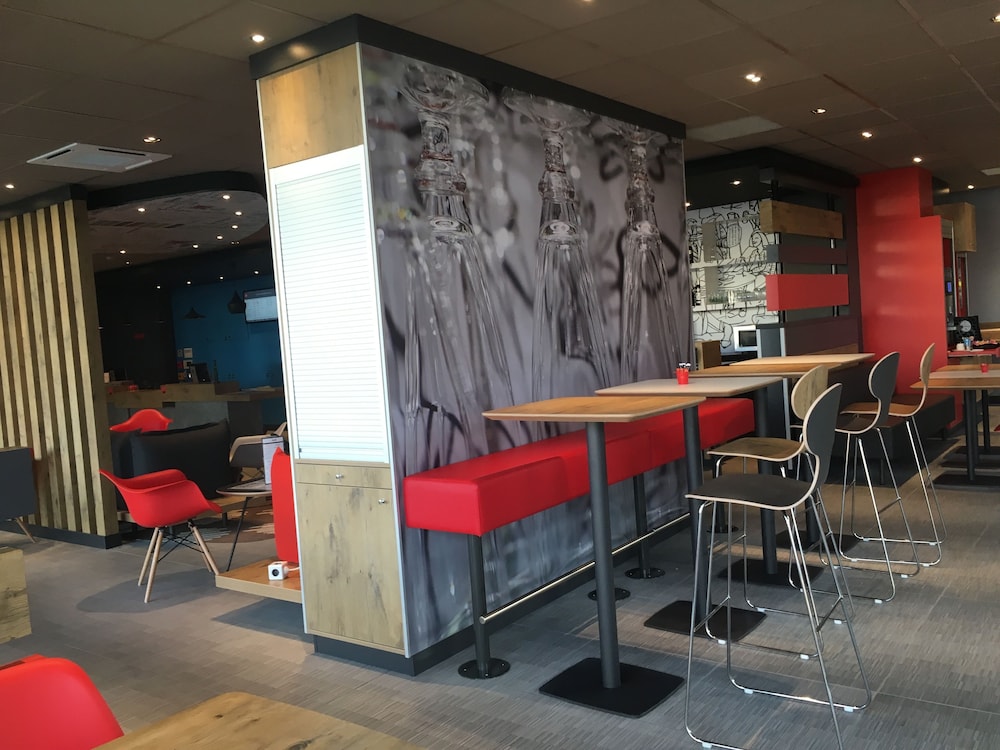 Ibis Niort Est Mendes France 33/47