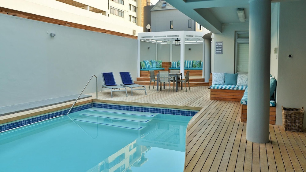 Peninsula All-Suite Hotel by Dream Resorts 23/49