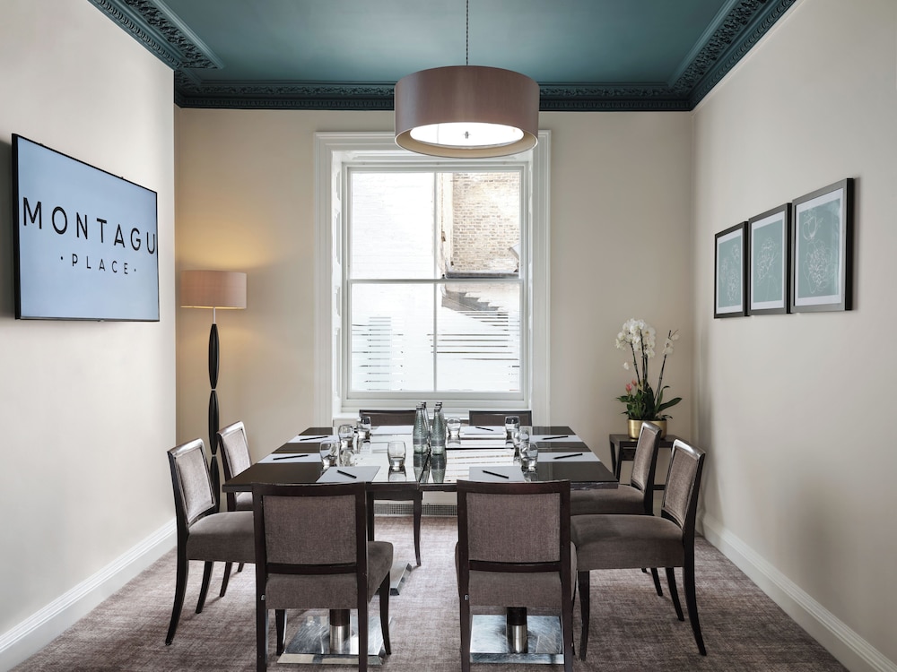 Montagu Place Hotel 43/50