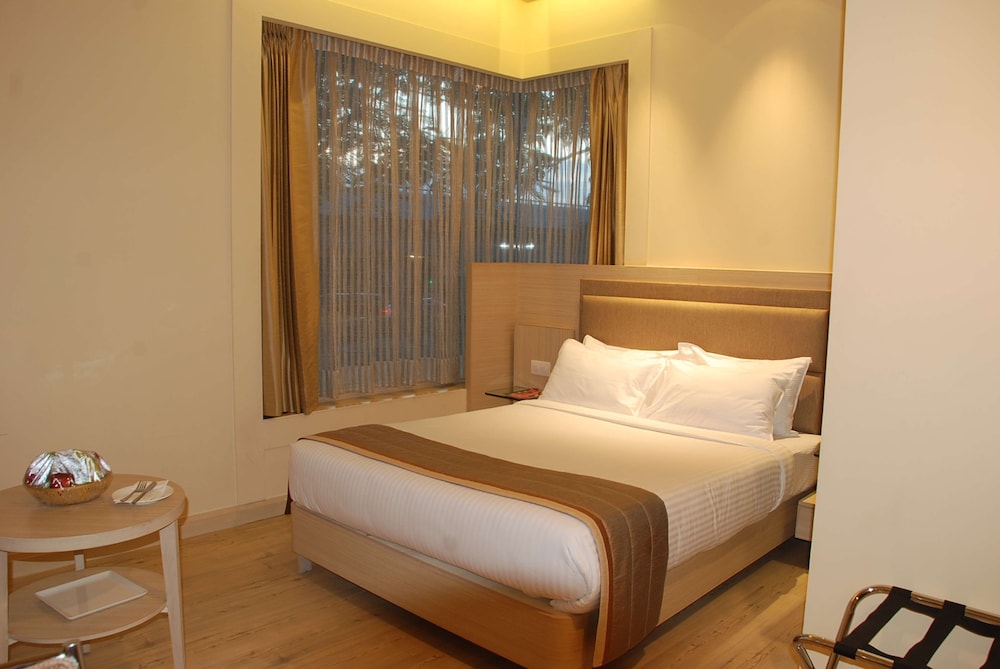 Sarovar Portico Naraina 28/54