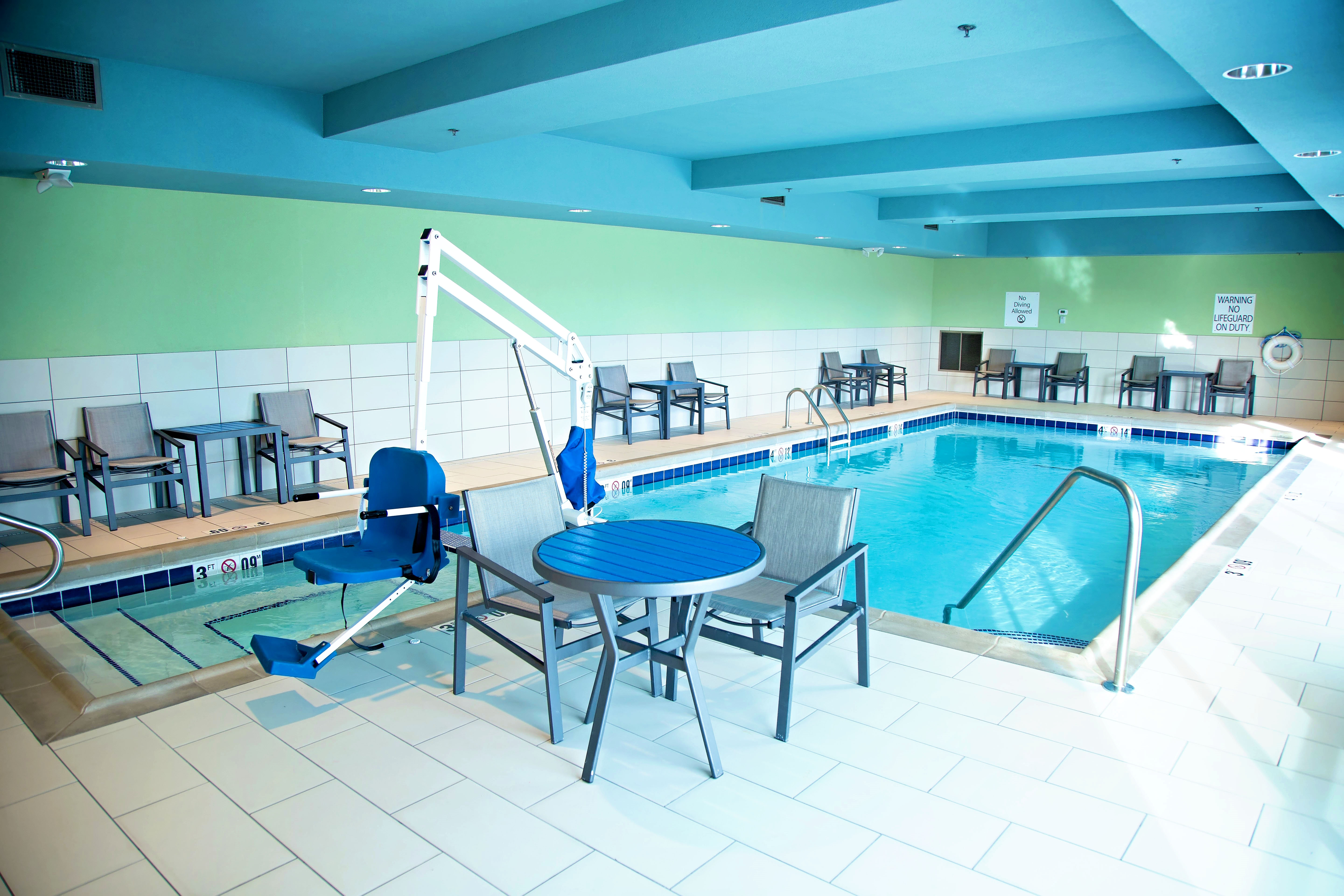 Holiday Inn Express Suites Great Bend 36/53