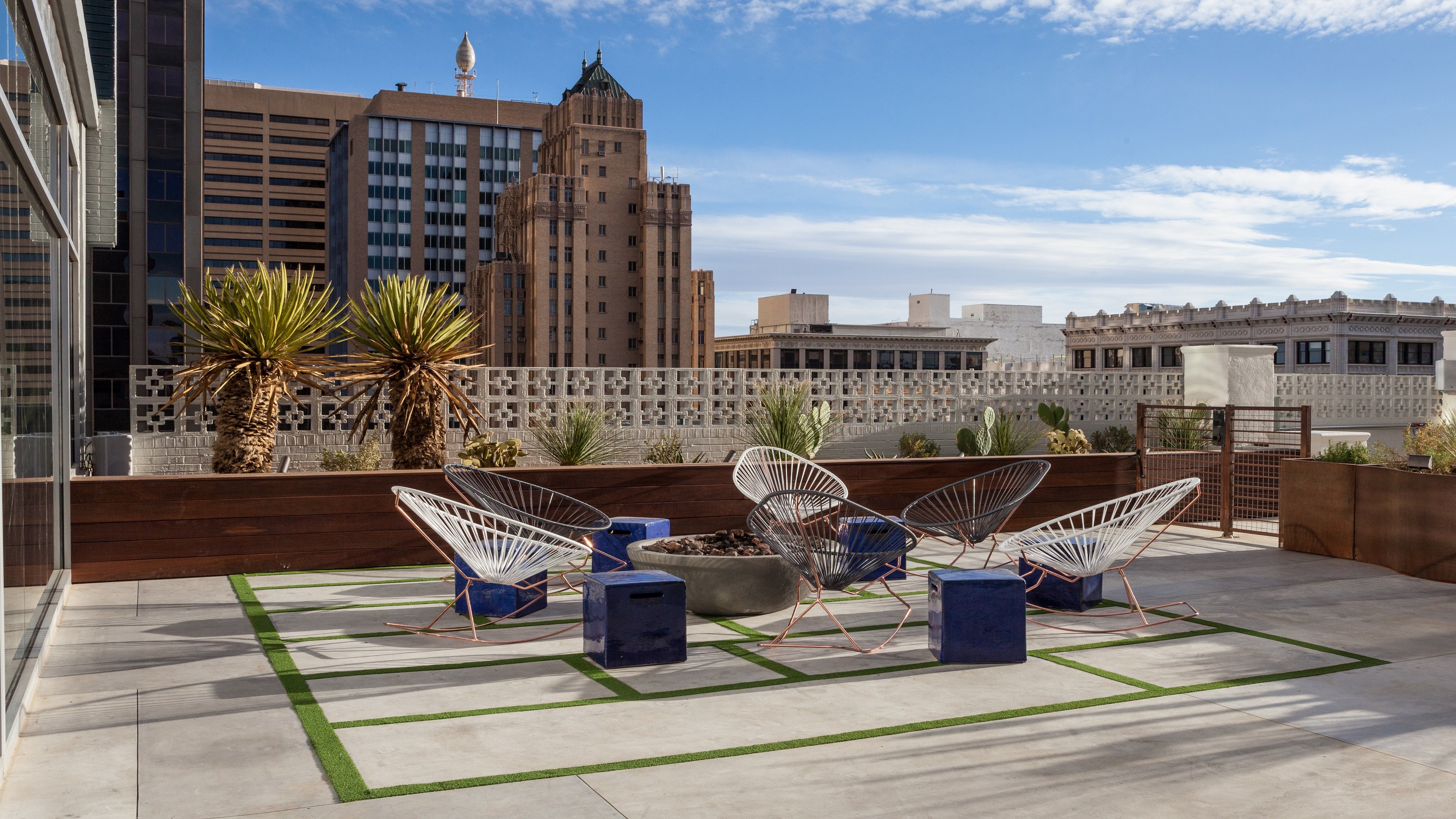 Hotel Indigo EL PASO DOWNTOWN 74/80