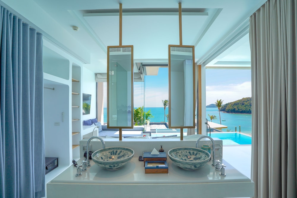 Bandara Pool Villas, Phuket (ex Bandara Villas Phuket) in Wichit