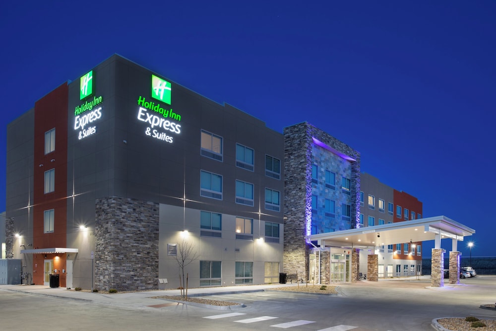 Holiday Inn Express And Suites Denver Ne Brighton 2/59