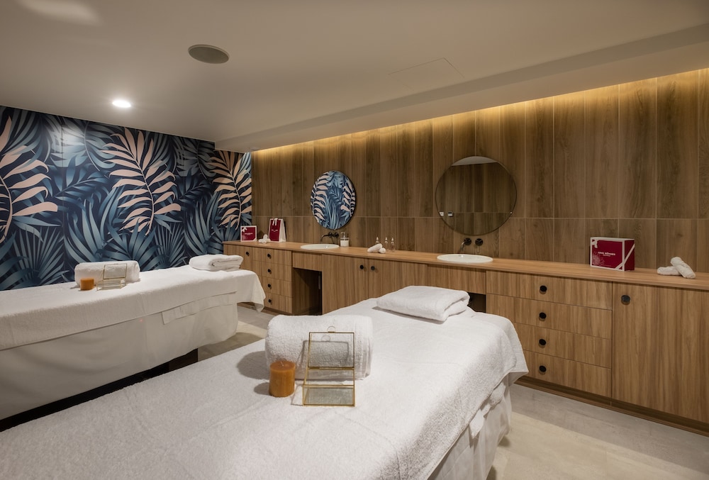 Golden Tulip Lyon Ouest Techlid - Hotel & Spa 36/76