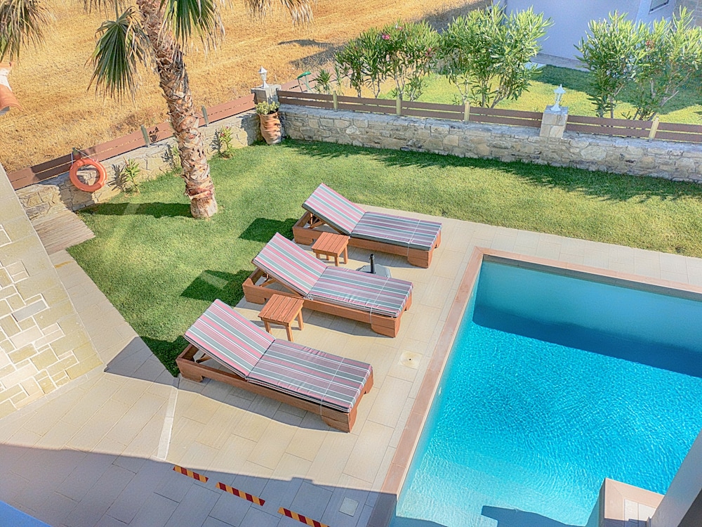 Alexandros Villa 30/42