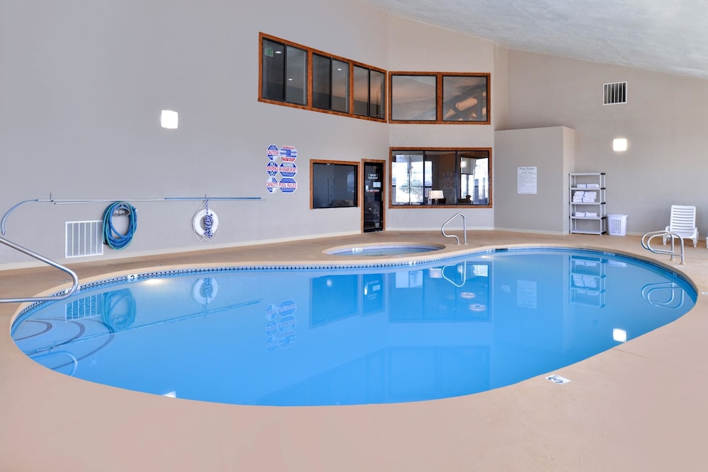 Wingate by Wyndham Beaver I-15 7/34