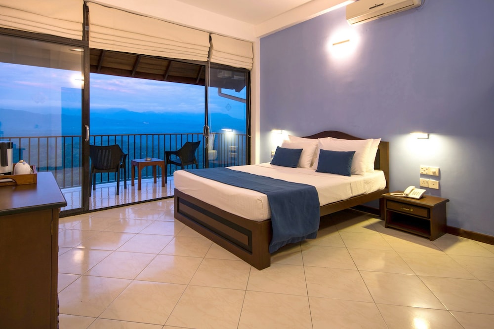 DELUXE, DOUBLE BED, BALCONY