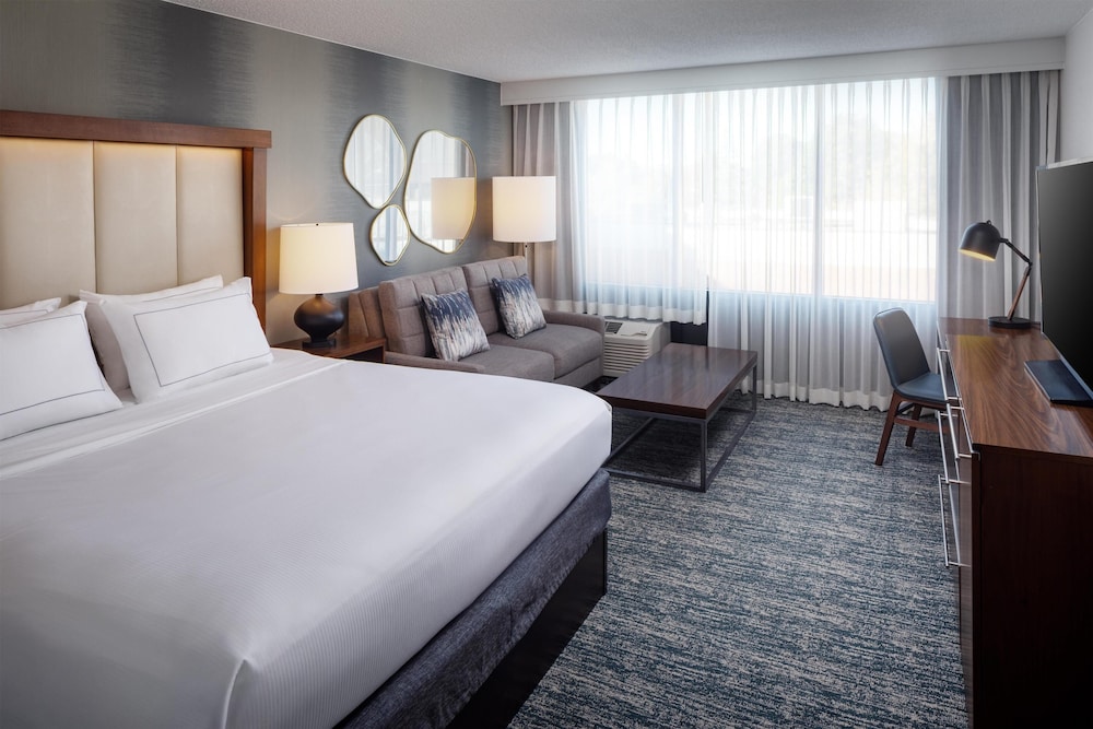Room at Doubletree By Hilton Hotel Boston-Andover, ANDOVER - MA