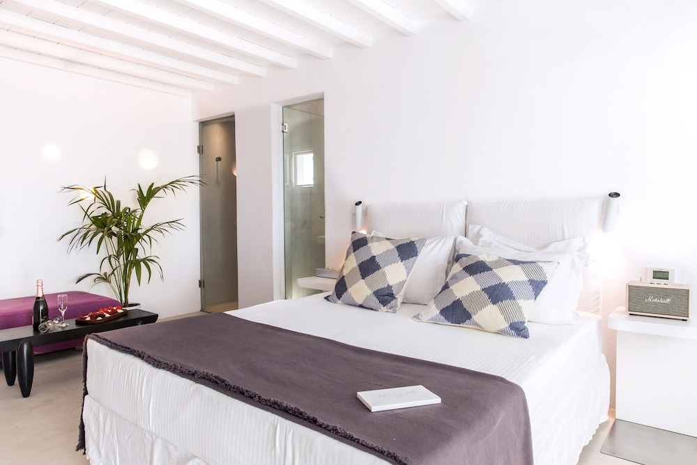 Ostraco Suites 15/75