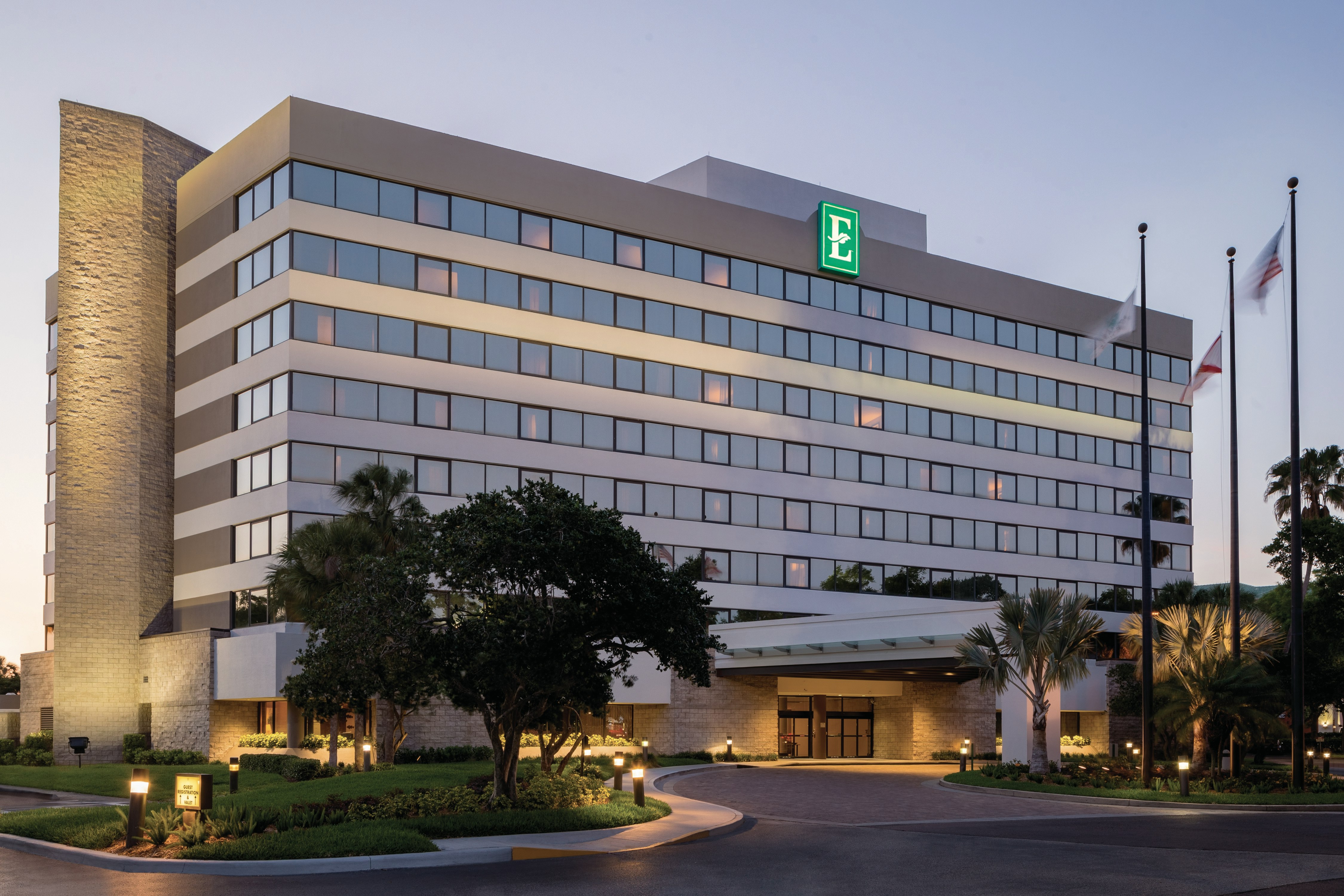Embassy Suites by Hilton Orlando International Drive ICON Park 10/86