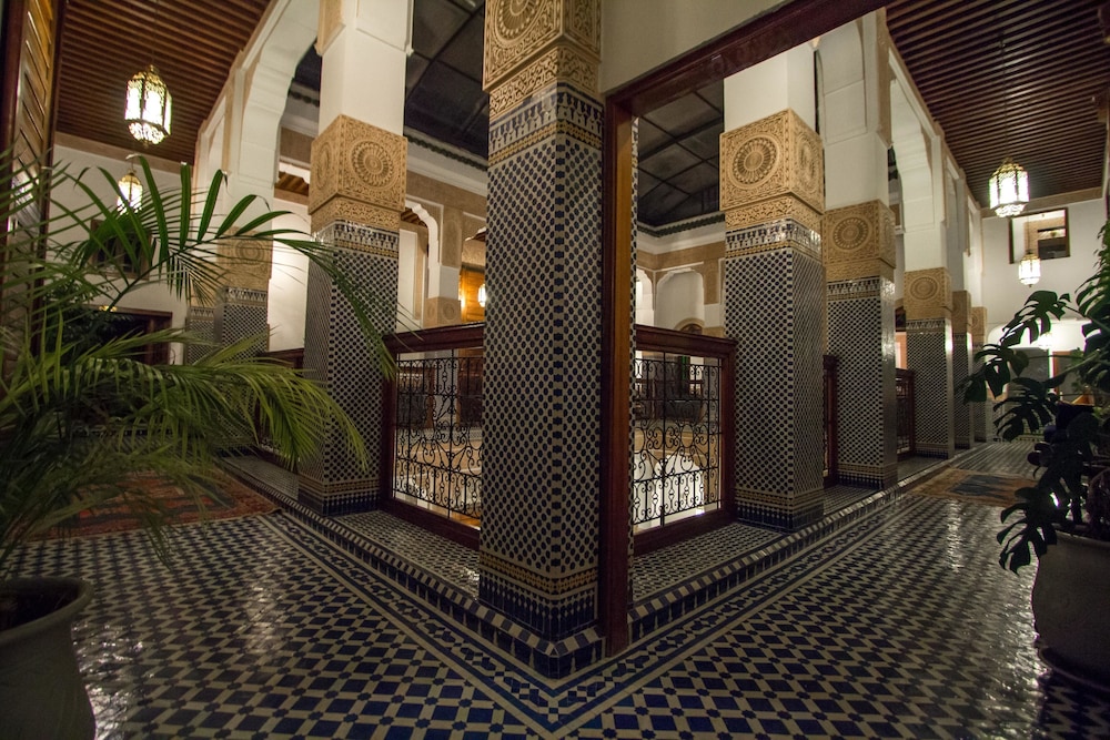 Riad Myra 9/75