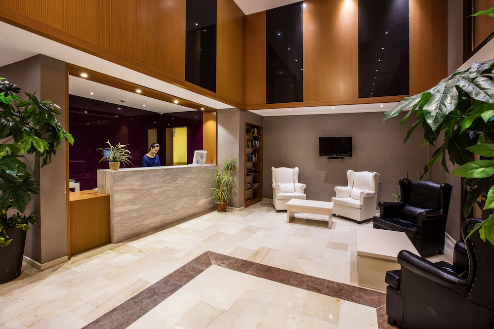 Citys Hill Hotel 9/54